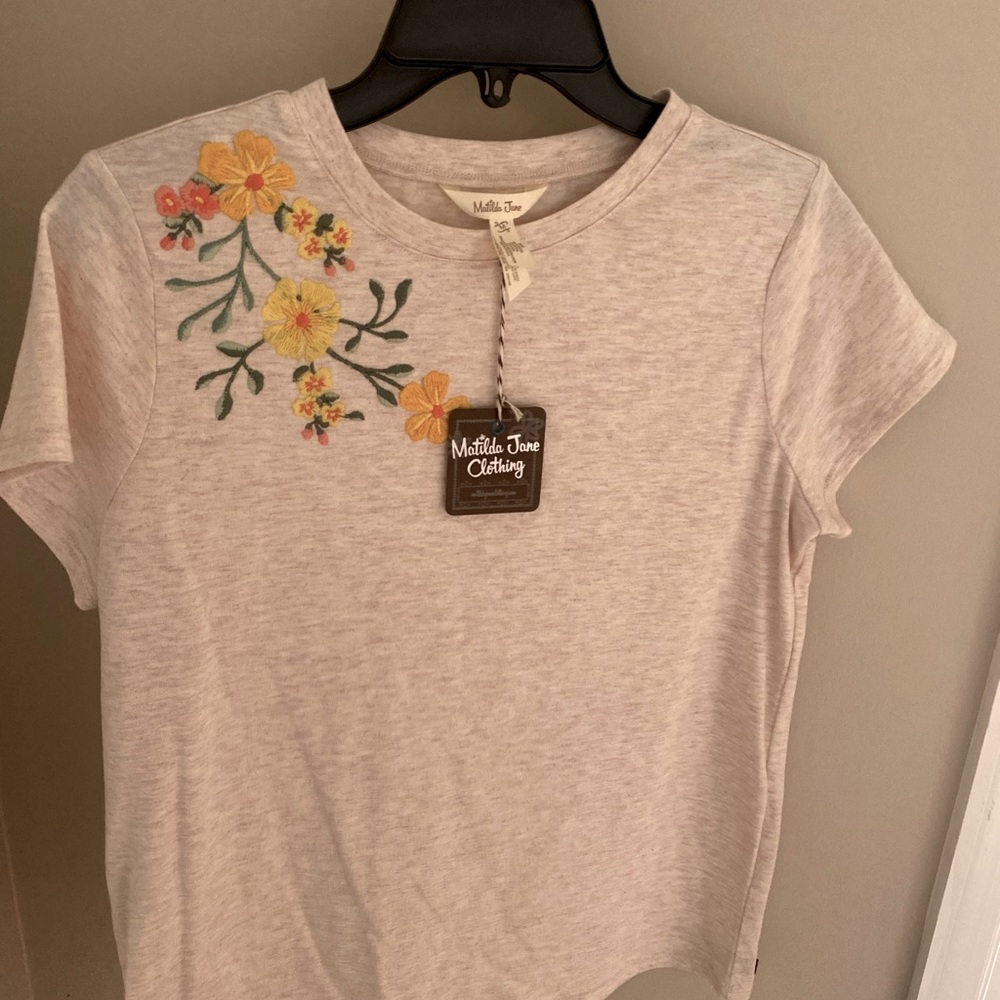 Matilda Jane size medium cream embroidered flowered shirt